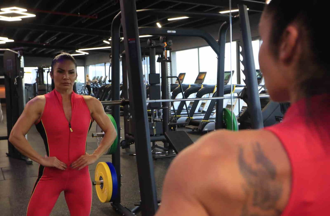 ANTALYA'DA YAŞAYAN VE BURDUR BUCAK MİLLİ EĞİTİM'DE FELSEFE ÖĞRETMENİ OLARAK GÖREV YAPAN 43...