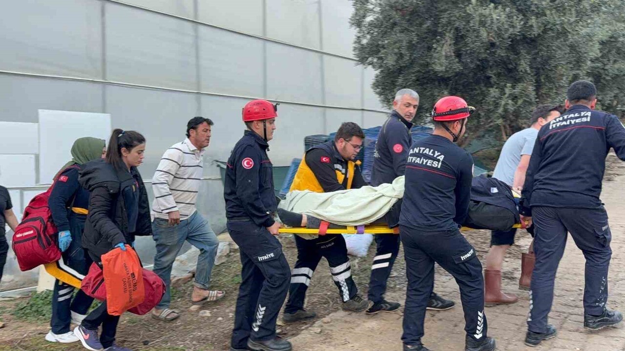 ANTALYA'NIN GAZİPAŞA İLÇESİNDE MEYDANA GELEN İŞ KAZASINDA BİR ÇİFTÇİ YARALANDI. OLAY, KORUBAŞI...