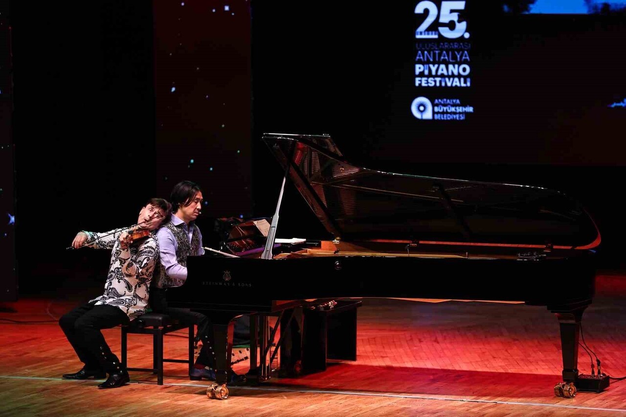 ANTALYA BÜYÜKŞEHİR BELEDİYESİ EV SAHİPLİĞİNDE BU YIL 25’İNCİSİ DÜZENLENEN ULUSLARARASI ANTALYA...