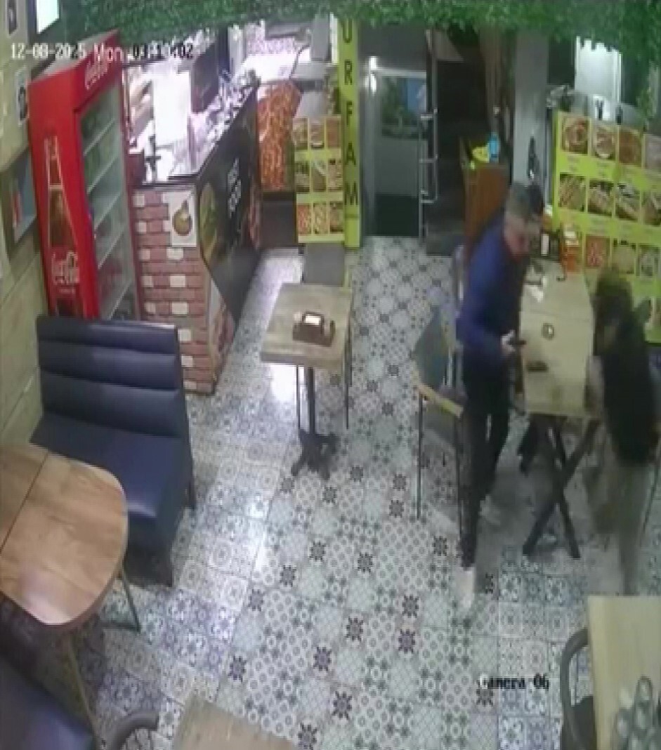 ANTALYA’DA GECE SAATLERİNDE YAŞANAN 4.3 ŞİDDETİNDEKİ DEPREM ANINDA YAŞANAN PANİK ANLARI GÜVENLİK...