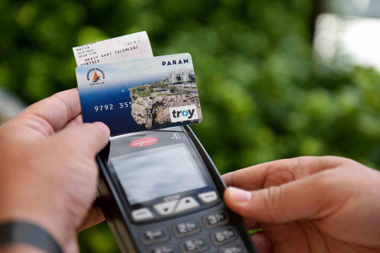 ANTALYA’DA MURATPAŞA BELEDİYESİ’NİN 9’UNCU YILINI TAMAMLAYAN SIFIR ATIK PROJESİ ÇEVRECİ KOMŞU...