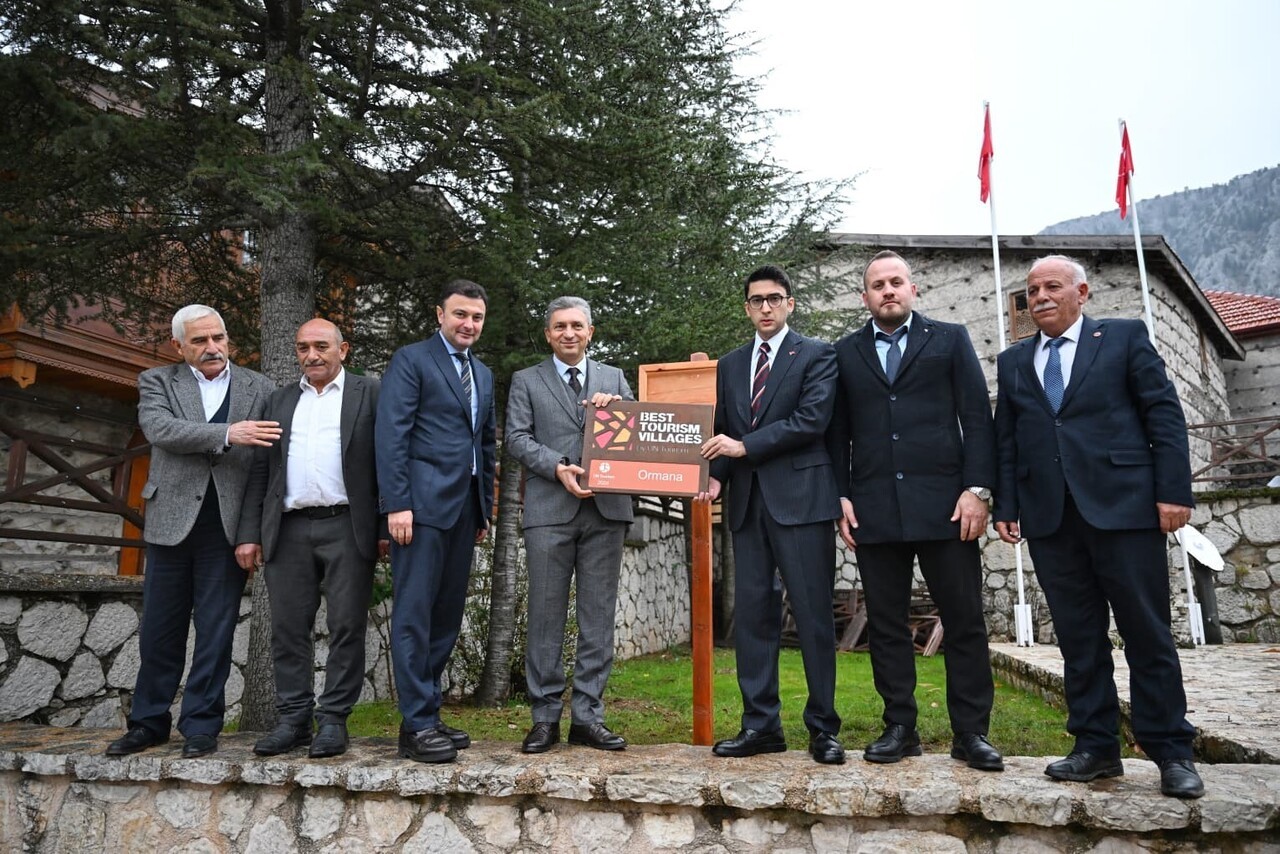 ANTALYA VALİSİ HULUSİ ŞAHİN, İBRADI ZİYARETİ KAPSAMINDA ORMANA MAHALLESİ’NE "EN İYİ TURİZM KÖYÜ"...