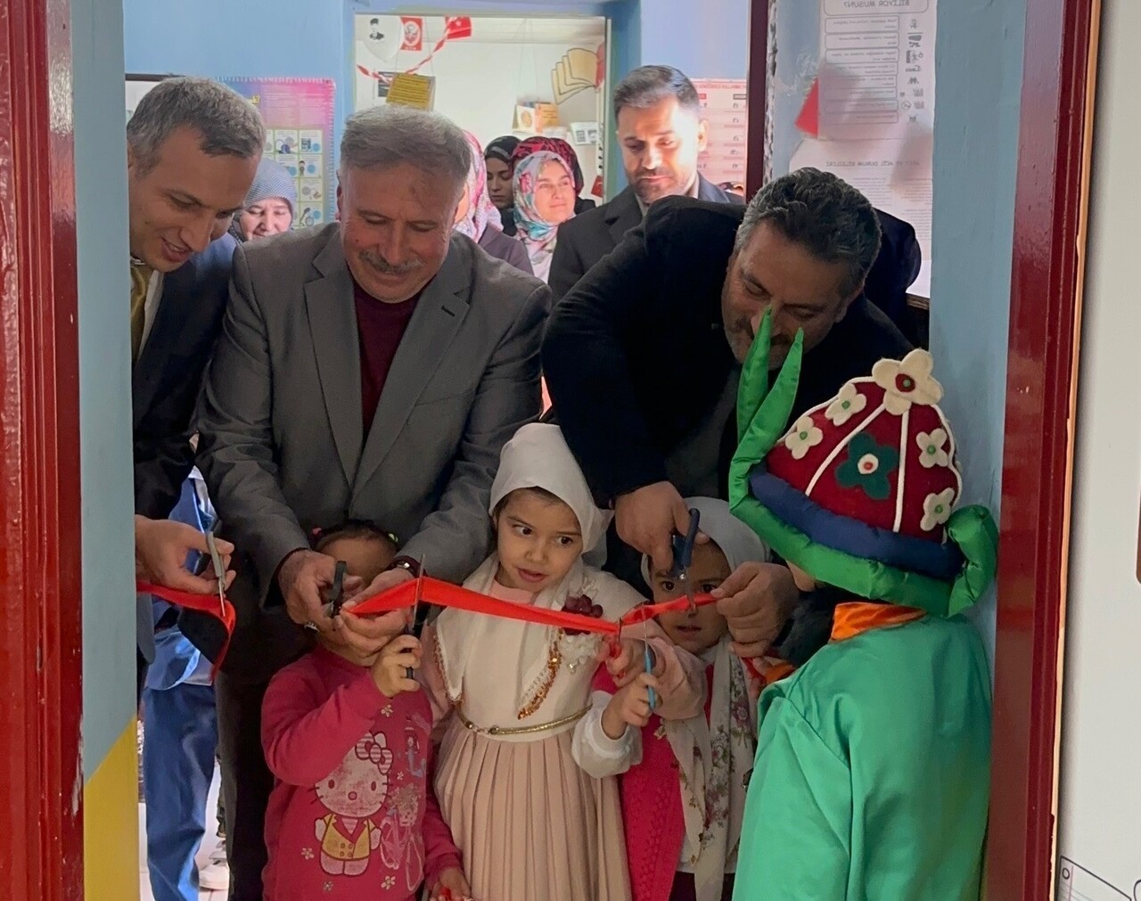 ASLANAPA’DA YERLİ MALI HAFTASI COŞKUYLA KUTLANDI