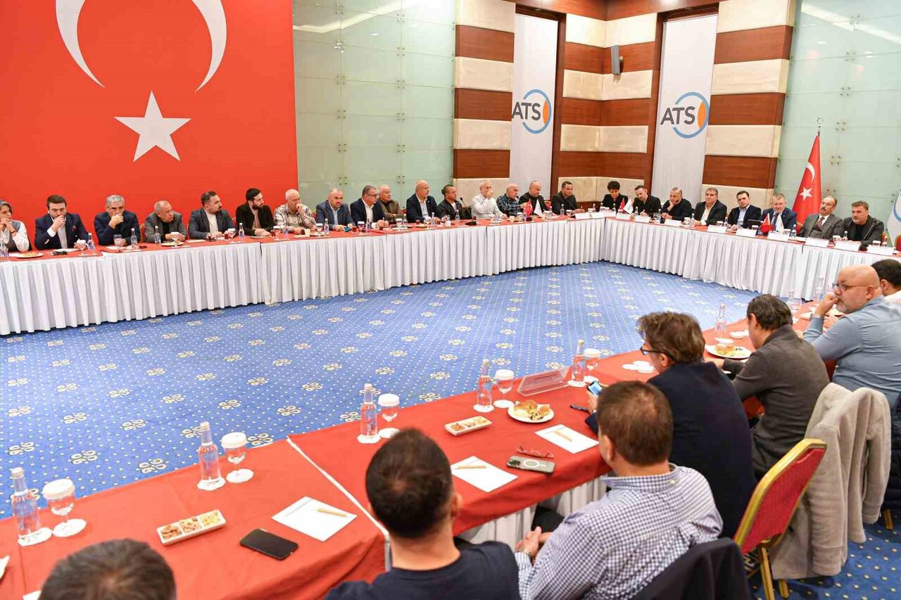 ATSO MECLİS BAŞKANI AHMET ÖZTÜRK BAŞKANLIĞINDA, GENİŞLETİLMİŞ MESLEK KOMİTESİ TOPLANTISI...