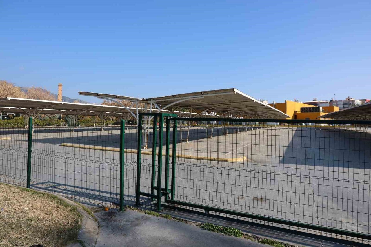 AYDIN'DA UZUN SÜREN TARTIŞMALARIN ARDINDAN KURULUŞUNU TAMAMLAYARAK 23 MAYIS 2006 GÜNÜ AÇILIŞI...