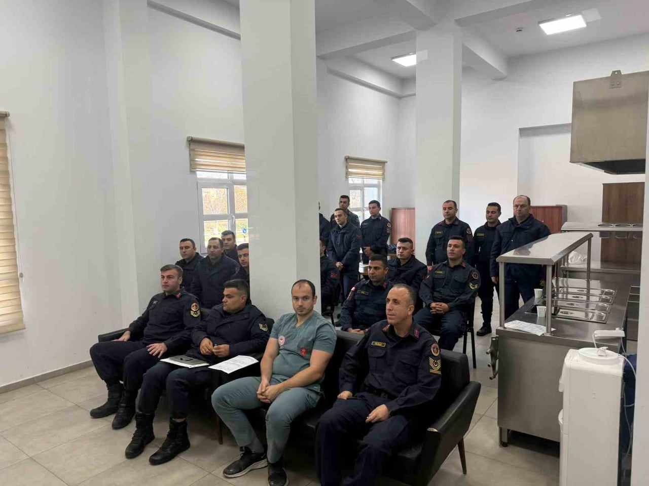 AYDIN'IN İNCİRLİOVA İLÇESİNDE KAÇAK HAYVAN HAREKETLERİYLE MÜCADELE KAPSAMINDA JANDARMA PERSONELİNE...