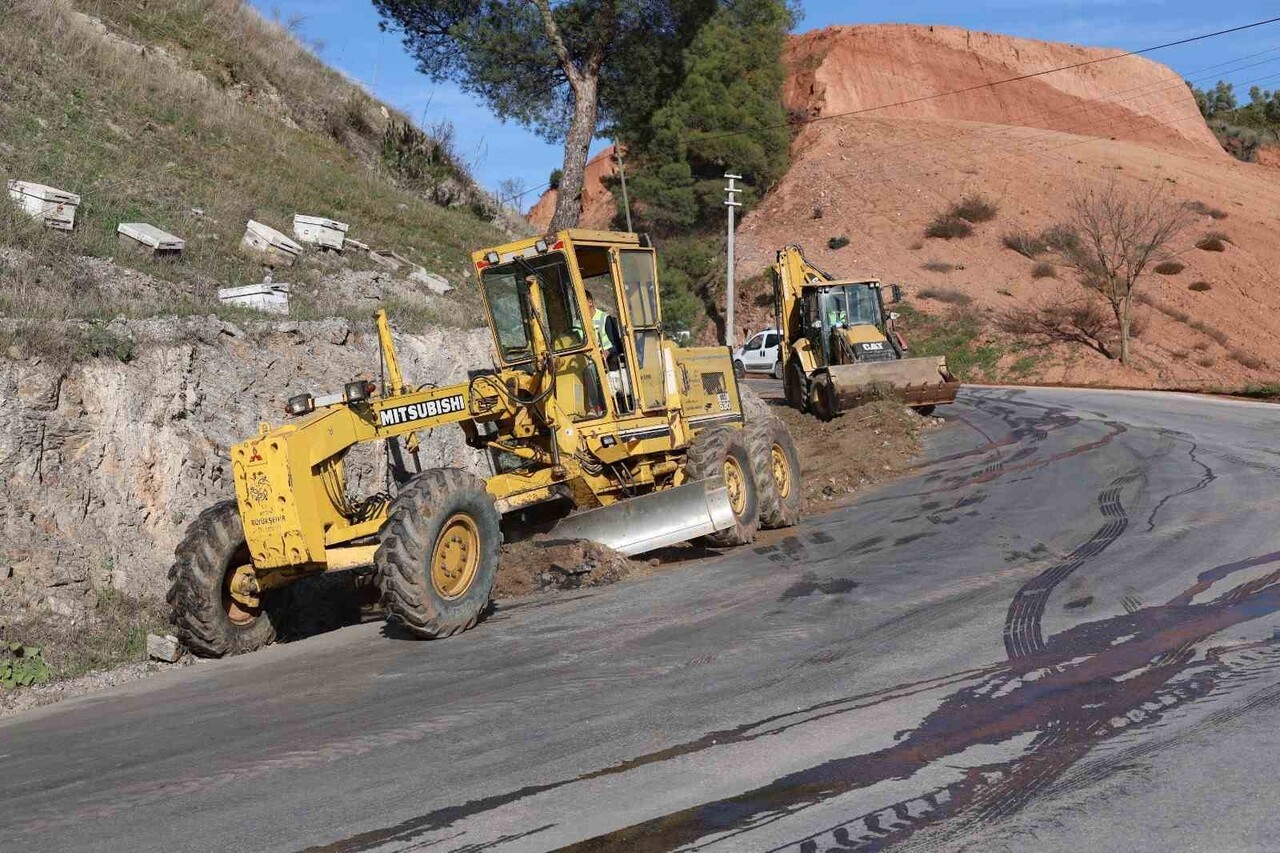 AYDIN BÜYÜKŞEHİR BELEDİYESİ, KENT GENELİNDE YENİ YOLLARIN YAPIMI, MEVCUT YOLLARIN BAKIM VE ONARIMI...