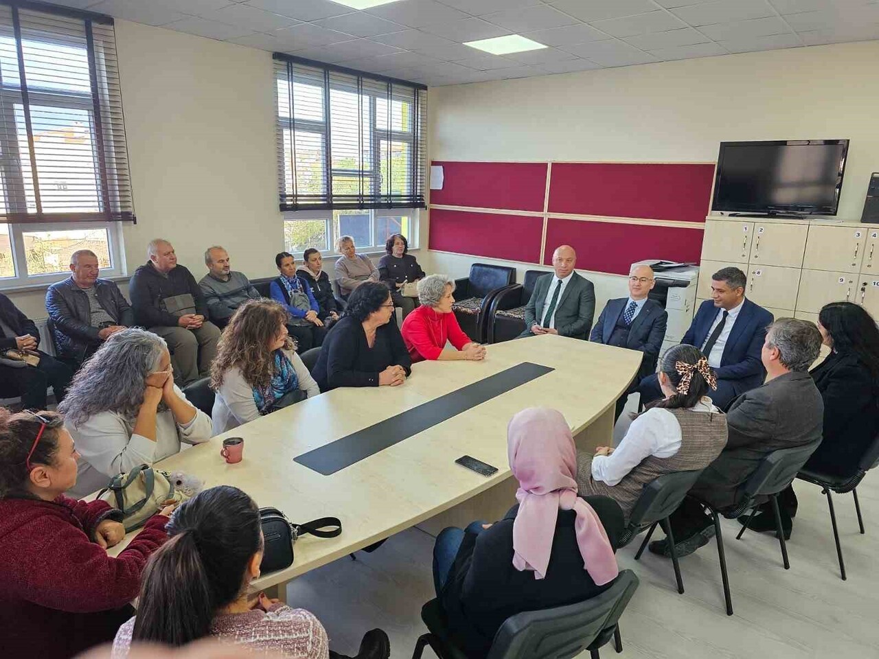 AYVALIK ATATÜRK İLKOKULU EK BİNASI HİZMETE GİRDİ