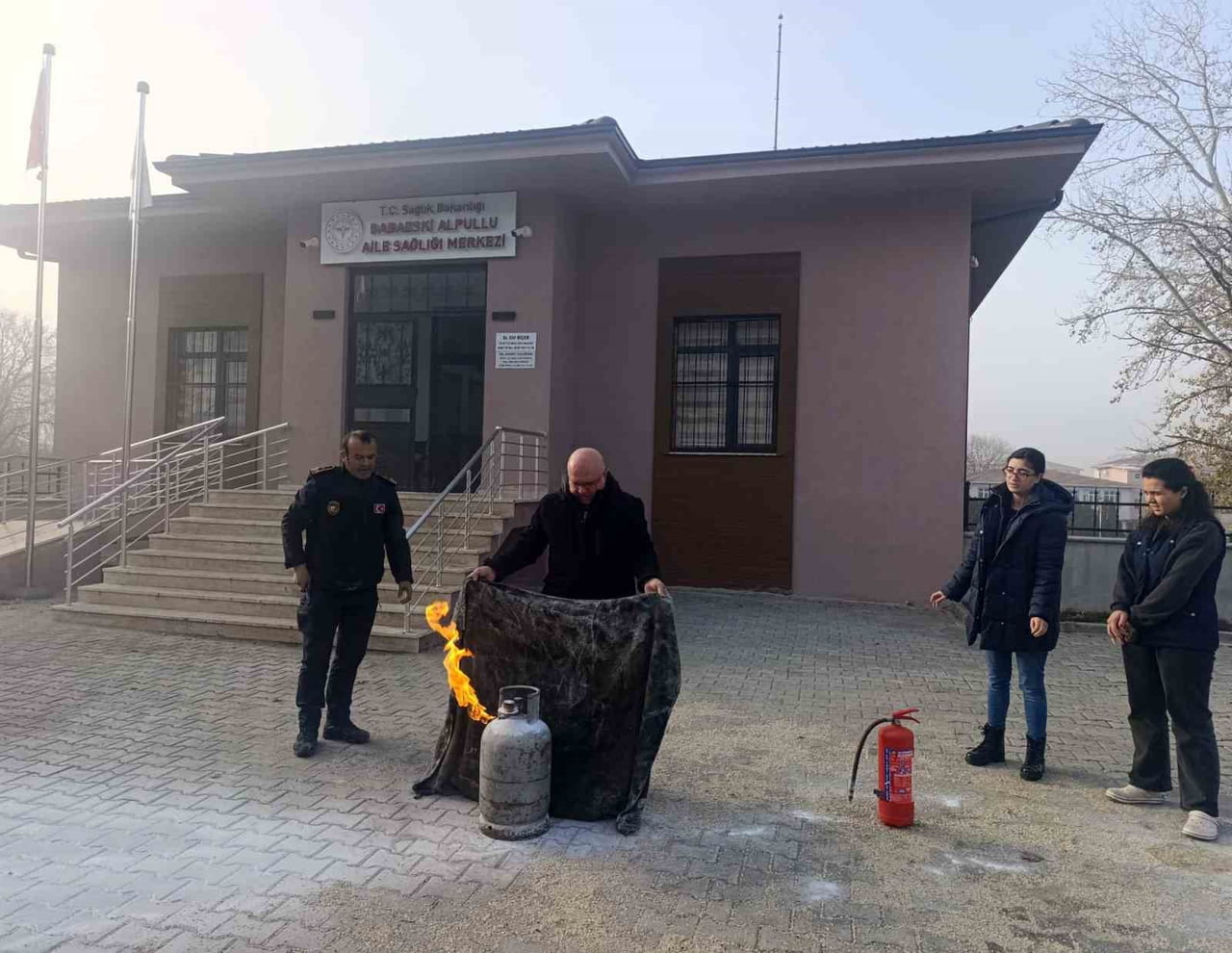 BABAESKİ’DE AİLE SAĞLIK MERKEZLERİNDE YANGIN EĞİTİMİ VERİLDİ