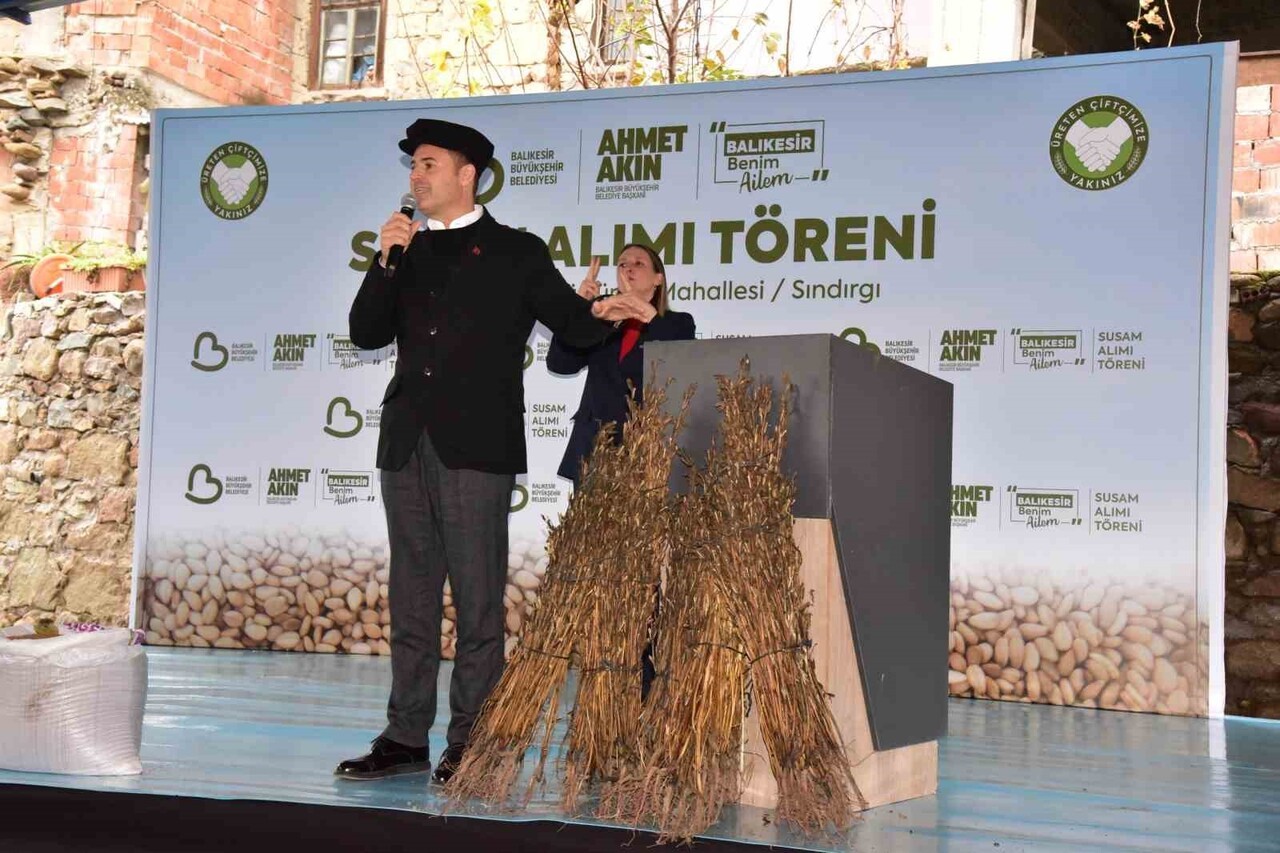 BALIKESİR BÜYÜKŞEHİR BELEDİYESİ, TARIMSAL ÜRETİMİ GÜÇLENDİRMEK AMACIYLA SINDIRGI İLÇESİNDE SUSAM...