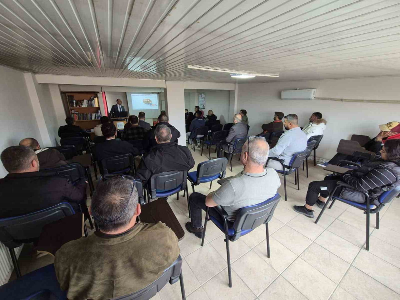 BALIKESİR ÜNİVERSİTESİ EDREMİT MESLEK YÜKSEKOKULU MÜDÜRÜ PROF. DR. SELAMİ SELVİ, BURHANİYE...