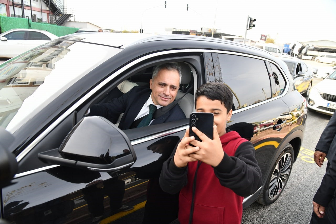 BAŞKAN ÇENET, KEMAL SATIR (SALI YOLU) CADDESİ’NİN KUZEY ÇEVRE YOLU VE HIZLI TREN HATTI ARASINDA...