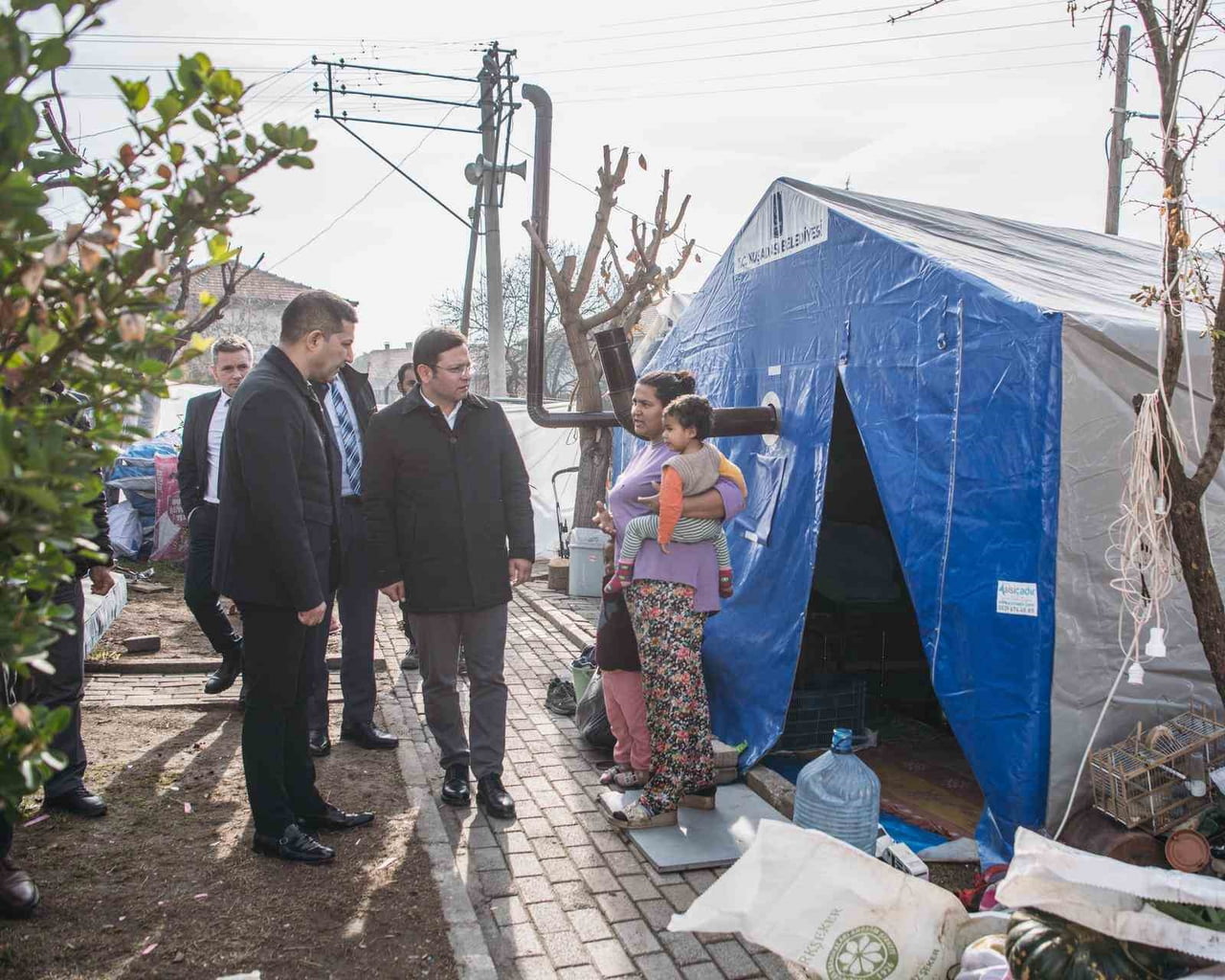 BAŞKAN ÖMER GÜNEL’DEN SINDIRGI’YA DAYANIŞMA ZİYARETİ