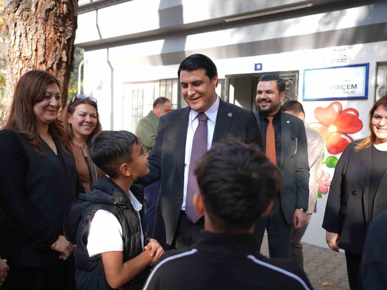 BAŞKAN YILMAZ’DAN DEĞİRMİÇEM VE SARIGÜLLÜK’E ZİYARET