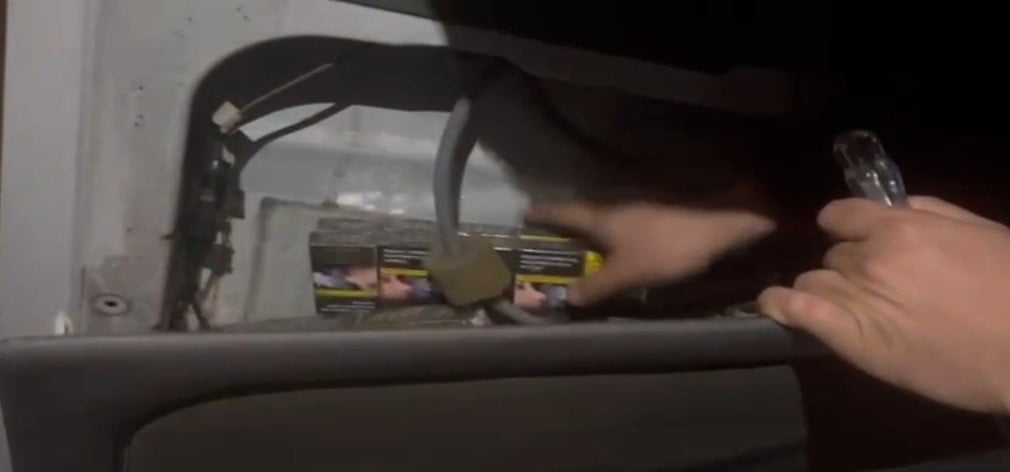 BATMA 'DA UYGULAMA NOKTASINDA KAÇAK SİGARA ELE GEÇİRİLDİ