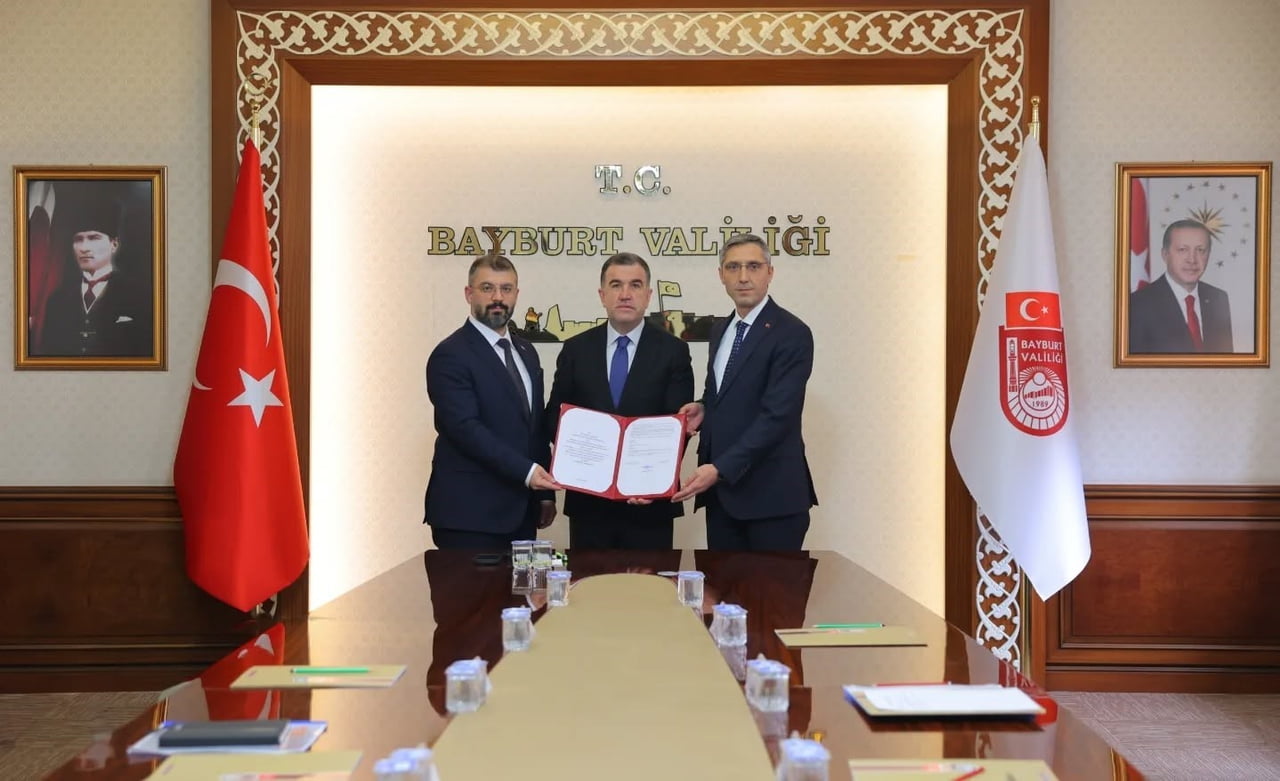 BAYBURT'TA ORTAOKUL ÖĞRENCİLERİNE SKOLYOZ TARAMASI YAPILACAK