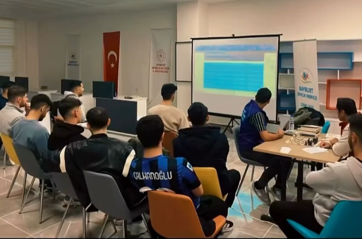 BAYBURT’TA ÜNİVERSİTE ÖĞRENCİLERİNE YÖNELİK KAYNAŞMA ETKİNLİKLERİ DÜZENLENDİ