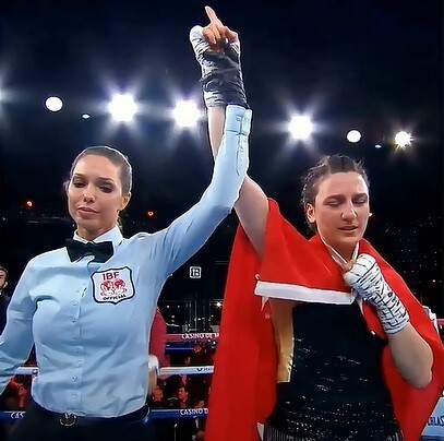 BAYBURTLU ELİF NUR TURHAN DÜNYA ŞAMPİYONU OLDU