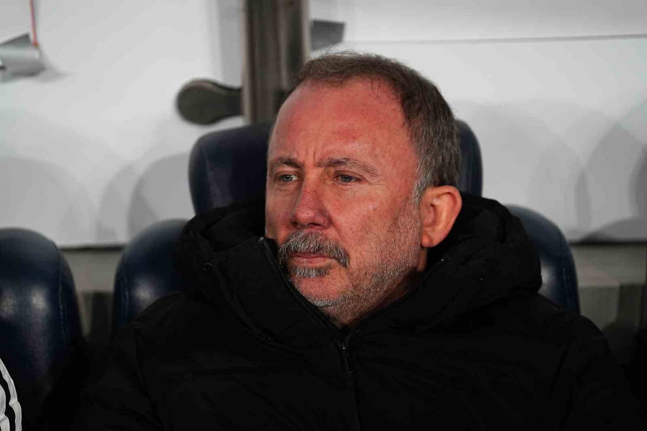 BEŞİKTAŞ TEKNİK DİREKTÖRÜ SERGEN YALÇIN, FENERBAHÇE’YE KONUK OLDUKLARI TÜRKİYE KUPASI C GRUBU...