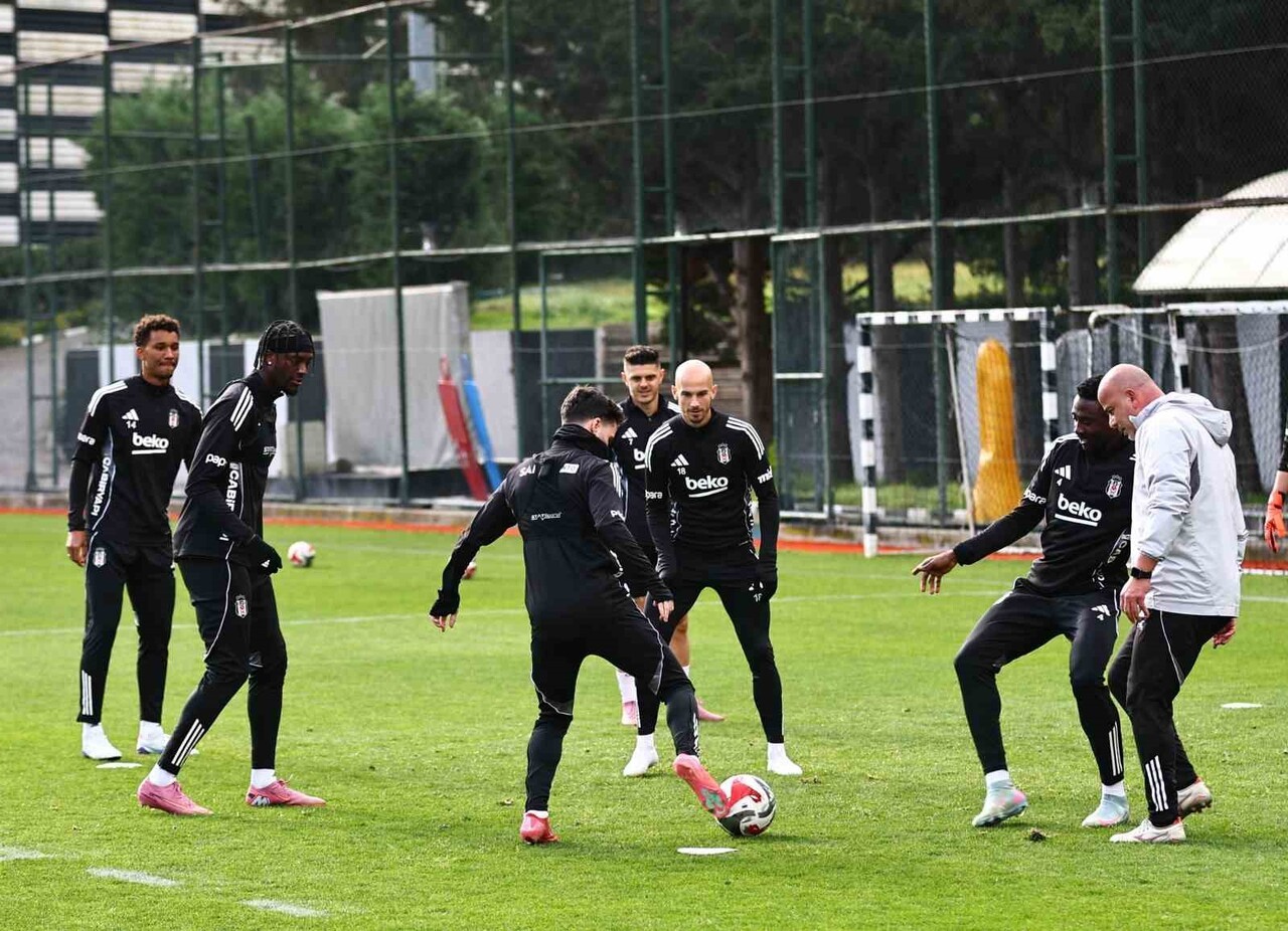 BEŞİKTAŞ, TRENDYOL SÜPER LİG'İN 16. HAFTASINDA DEPLASMANDA TRABZONSPOR İLE OYNAYACAĞI...