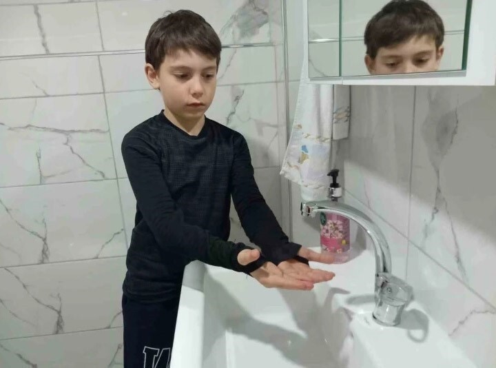 BİLECİK'TE BİR SU PATLAĞI 8 SAATTE ONARILDI