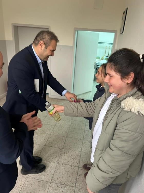 BİLECİK'TE ÖĞRENCİLERLE KİTAP OKUMA PROJESİ HAYATA GEÇİRİLDİ