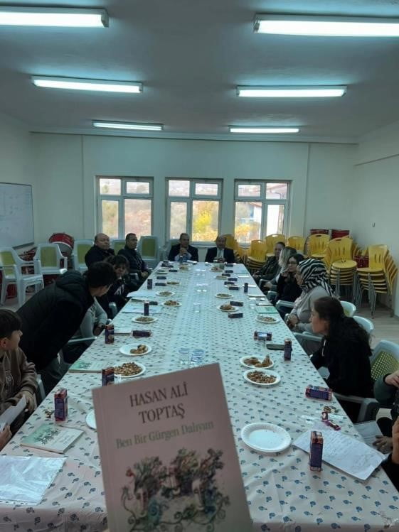 BİLECİK'TE ÖĞRENCİLERLE KİTAP OKUMA PROJESİ HAYATA GEÇİRİLDİ