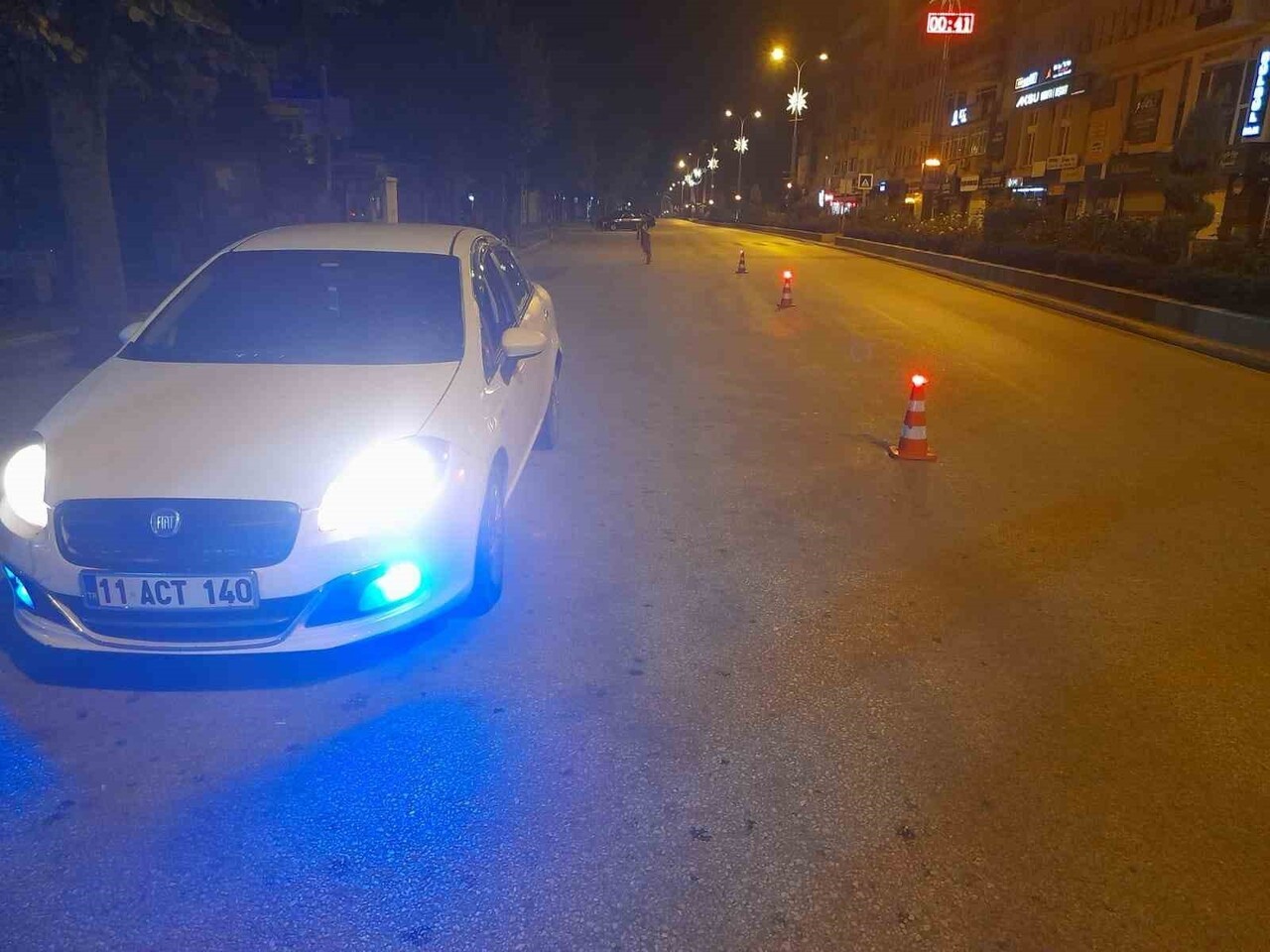 BİLECİK'TE TRAFİK EKİPLERİ TARAFINDAN MODİFİYE ARAÇLARA YÖNELİK DENETİM GERÇEKLEŞTİRİLİRKEN, 97...