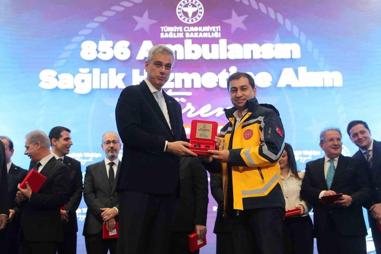 BİLECİK’E 3 YENİ AMBULANS, TOPLAM SAYI 38’E YÜKSELDİ