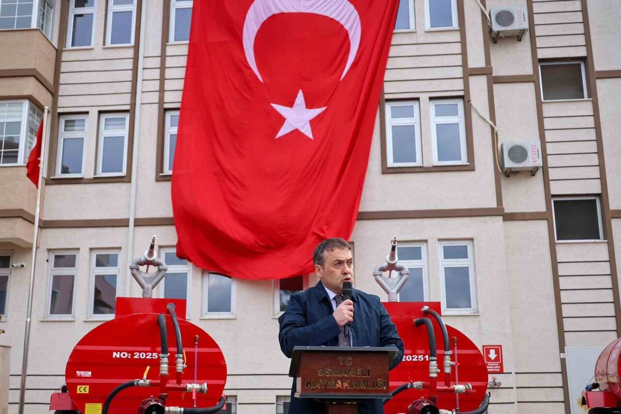 BİLECİK’TE 20 YENİ YANGIN SÖNDÜRME TANKERİ KÖYLERE TESLİM EDİLDİ