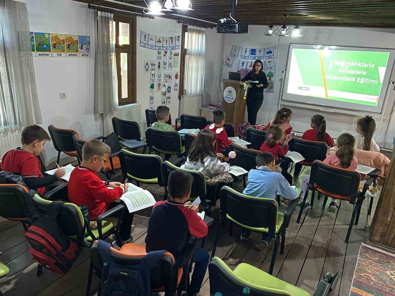 BİLECİK’TE BAĞIMLILIKLA MÜCADELE EĞİTİMLERİ DÜZENLENDİ