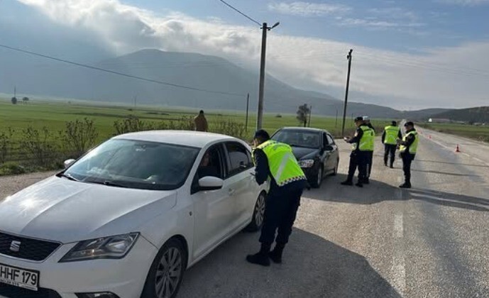 BİLECİK’TE HUZUR İÇİN GENİŞ ÇAPLI JANDARMA DENETİMİ