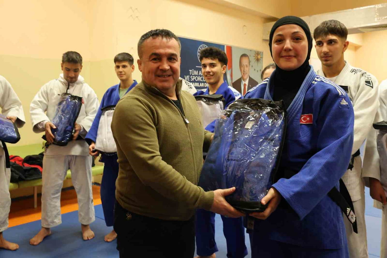 BİLECİK’TE JUDOCULARA MORAL VEREN ANTRENMAN