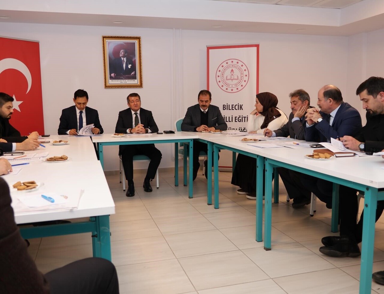 BİLECİK’TE ORTAOKUL MÜDÜRLERİYLE EĞİTİM DEĞERLENDİRME TOPLANTISI