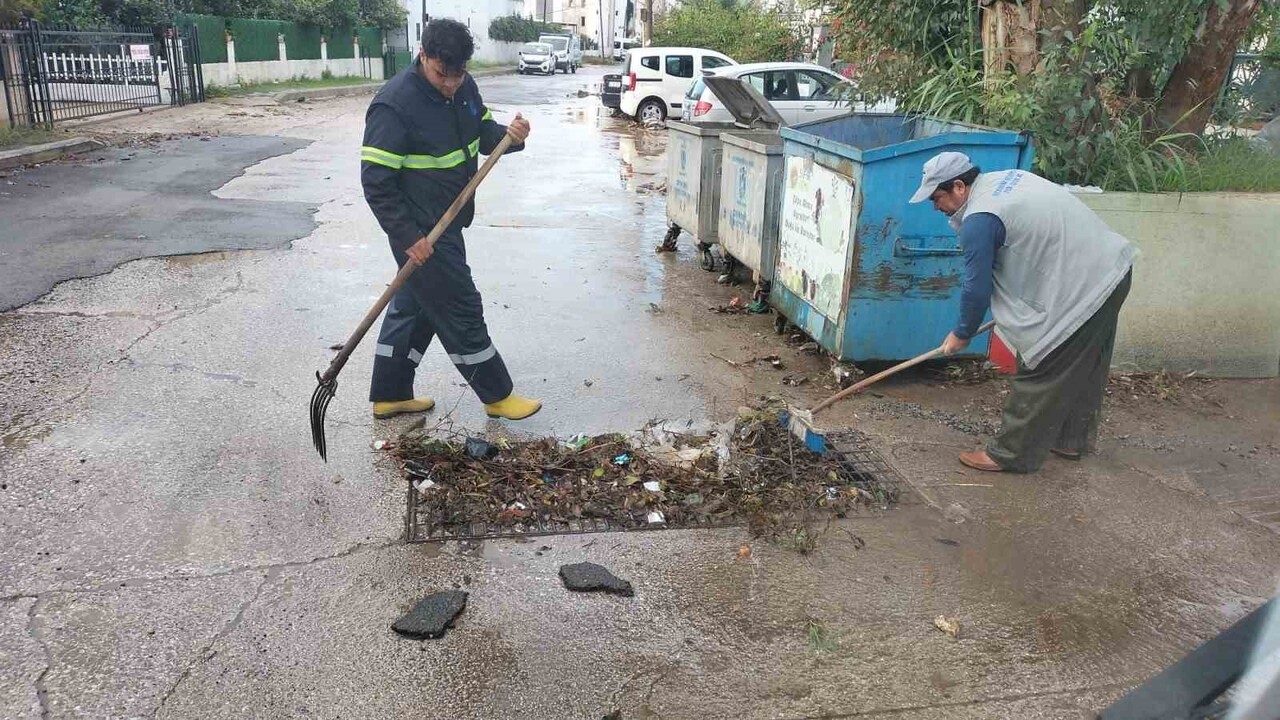 BODRUMDA SEL SONRASI İLK AÇIKLAMA: METRE KAREYE 45 KİLOGRAM YAĞIŞ DÜŞTÜ