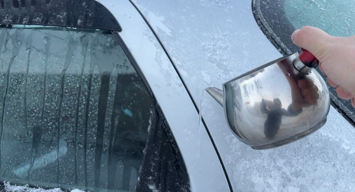 BOLU’DA 3 GÜNDÜR ETKİLİ OLAN KAR YAĞIŞININ ARDINDAN HAVA SICAKLIĞI SIFIRIN ALTINDA 16 DERECEYE...