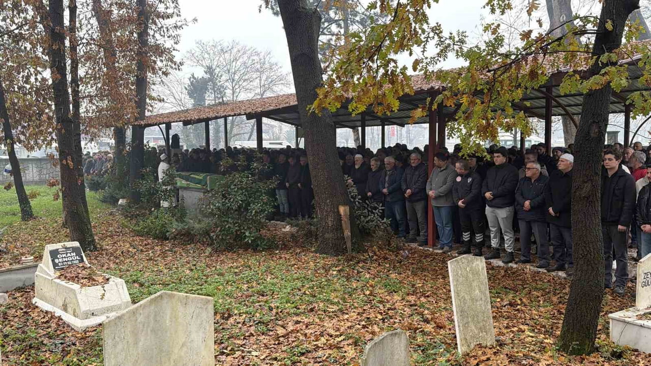 BOLU’DA ABANT MEVKİİNDE GEÇİRDİĞİ TRAFİK KAZASI SONRASI HAYATINI KAYBEDEN MURATCAN EĞLENCE (21)...