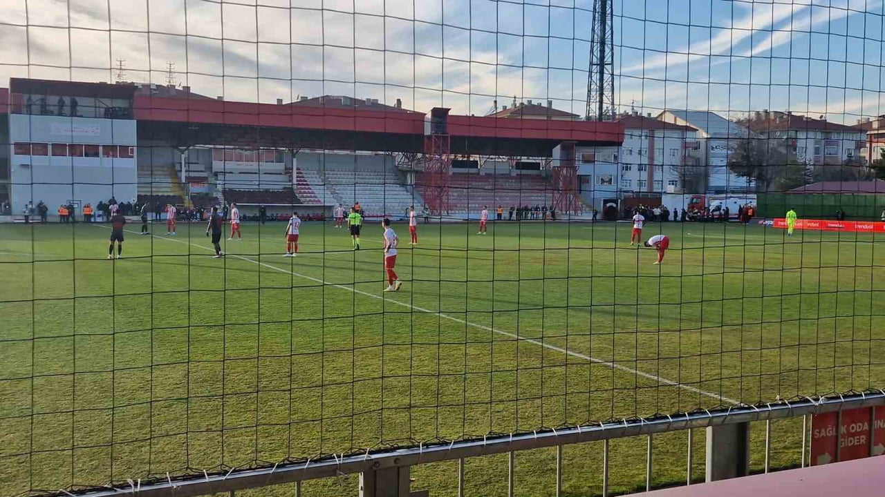 BOLUSPOR, PENDİKSPOR MAÇINDA FUTBOLCULARIN GERÇEKLEŞTİRDİĞİ PROTESTOYLA İLGİLİ YAPTIĞI AÇIKLAMADA...