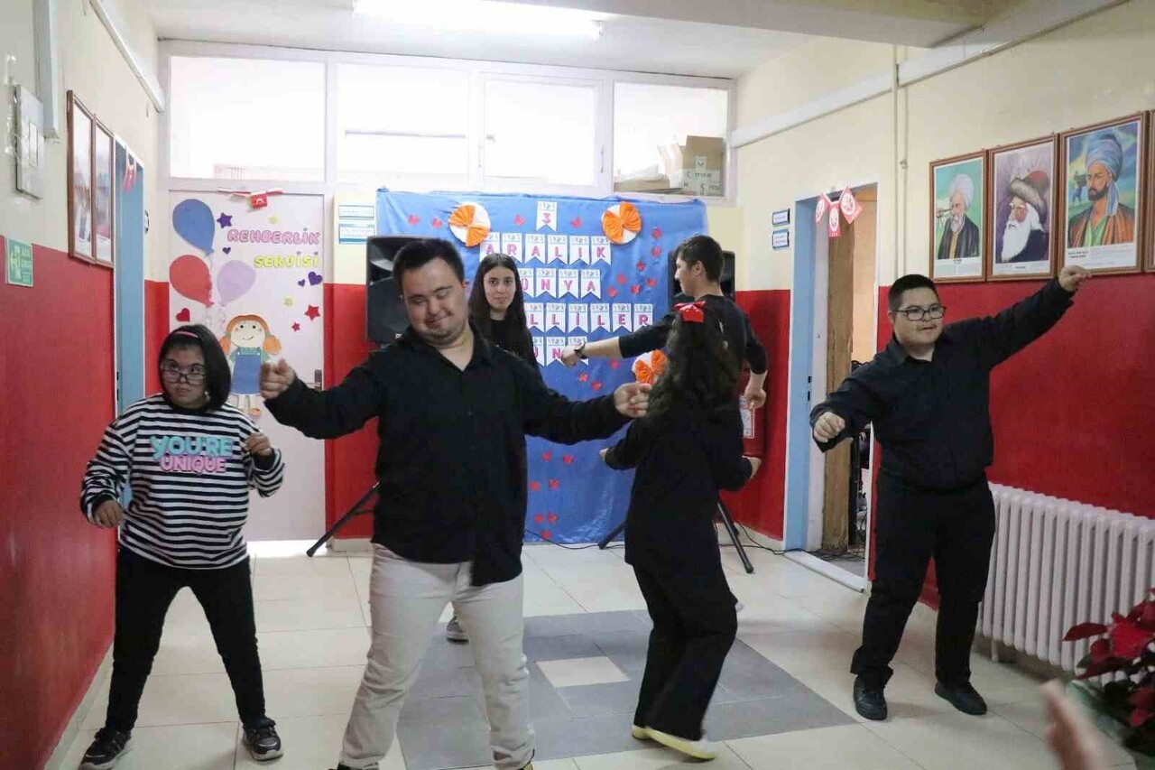 BOZDOĞAN’DA 3 ARALIK DÜNYA ENGELLİLER GÜNÜ KUTLANDI