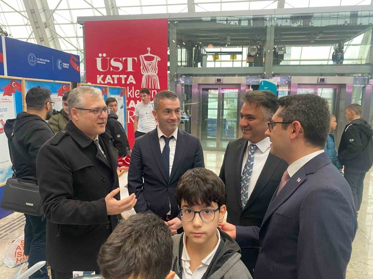 BŞEÜ’ NÜN GELİŞTİRDİĞİ İHA PROJELERİ SERGİDE İLGİ ODAĞI OLDU