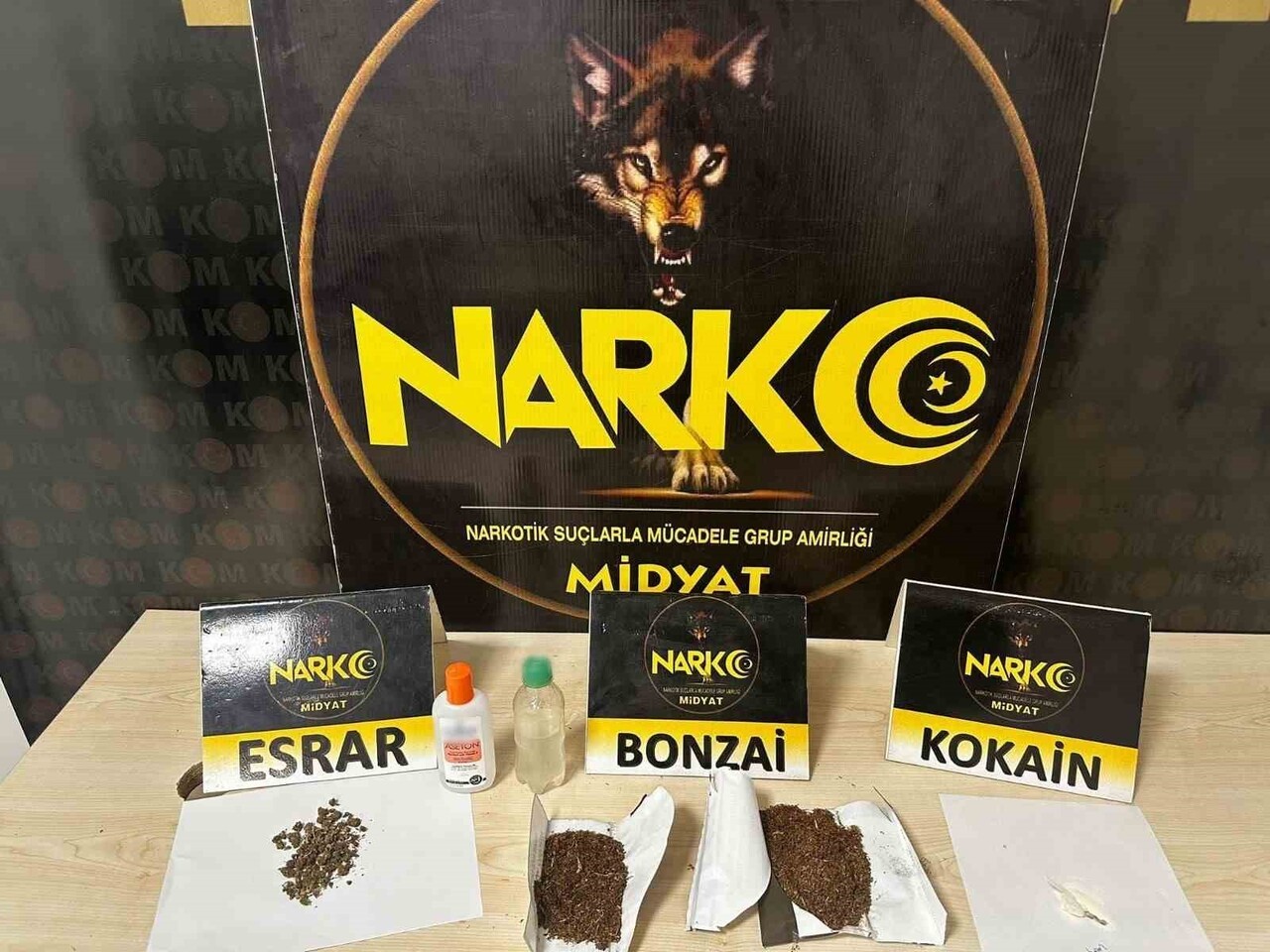 BU ÇERÇEVEDE, MİDYAT İLÇESİNDE DURDURULAN 3 ŞÜPHELİ ŞAHSIN YAPILAN KONTROLLERİNDE, 181,27 GRAM...