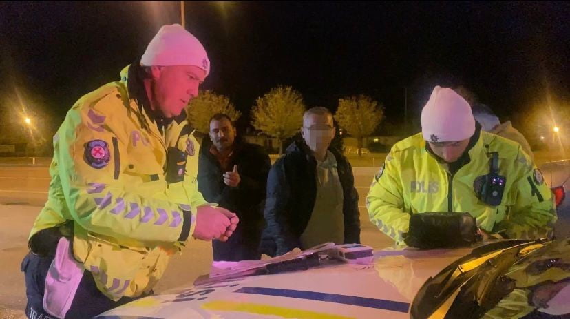 BURDUR'DA UYGULAMA NOKTASINDA DURDURULAN ALKOLLÜ SÜRÜCÜNÜN EHLİYETİNE 6 AY SÜREYLE EL KONULURKEN...