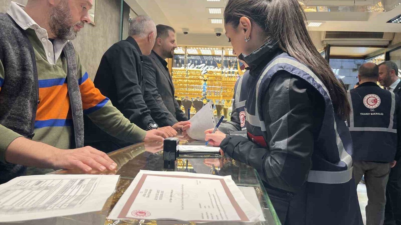 BURSA TİCARET İL MÜDÜRLÜĞÜ, KUYUMCU VE EMLAK SEKTÖRÜNDE FAALİYET GÖSTEREN İŞLETMELERE YÖNELİK...