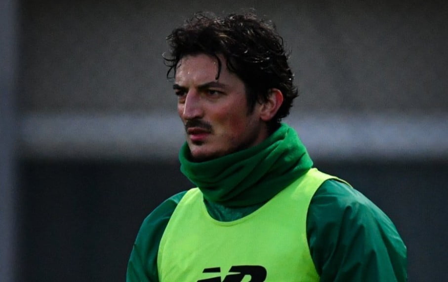 BURSASPOR, SABAH SALON ÇALIŞMASININ ARDINDAN AKŞAM ANTRENMANIYLA DEVRE ARASI HAZIRLIKLARINI...