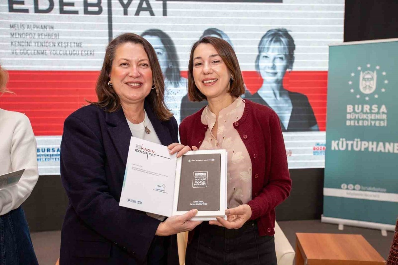 BÜYÜKŞEHİR BELEDİYESİ TARAFINDAN ‘BURSA SANATLA YEŞERİYOR’ BAŞLIĞIYLA DÜZENLENEN ‘KADIN VE...