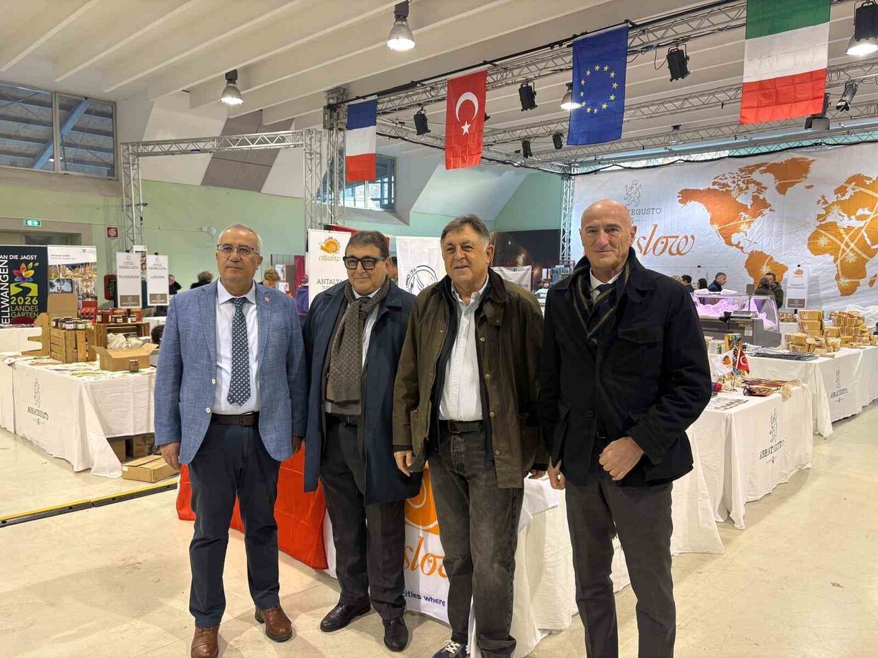 ÇAMELİ BELEDİYE BAŞKANI CENGİZ ARSLAN İTLAYA ABBİATEGRASSO’DA DÜZENLENEN SAKİN ŞEHİR ETKİNLİĞİNE...