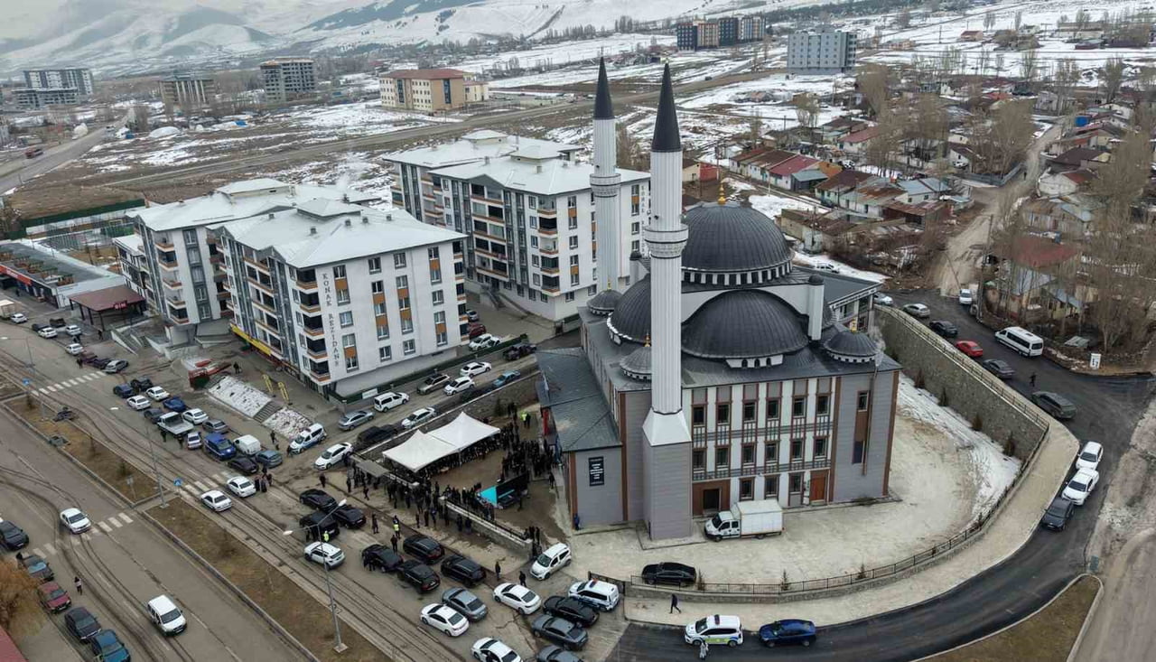 ÇOĞREŞİ ZADE ABDURREHİM SAMİ EFENDİ CAMİİ, DÜZENLENEN TÖRENLE İBADETE AÇILDI.