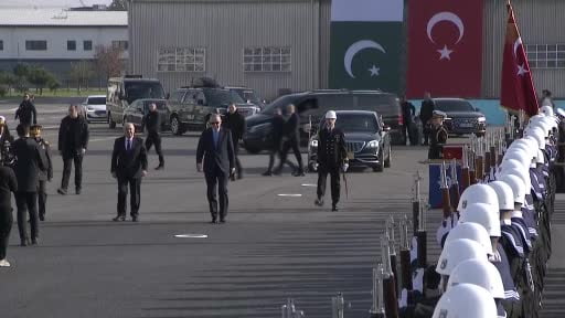 Cumhurbaşkanı Erdoğan: "Dünyada kendi savaş gemisini geliştirip denize indiren 10 ülkeden biri...