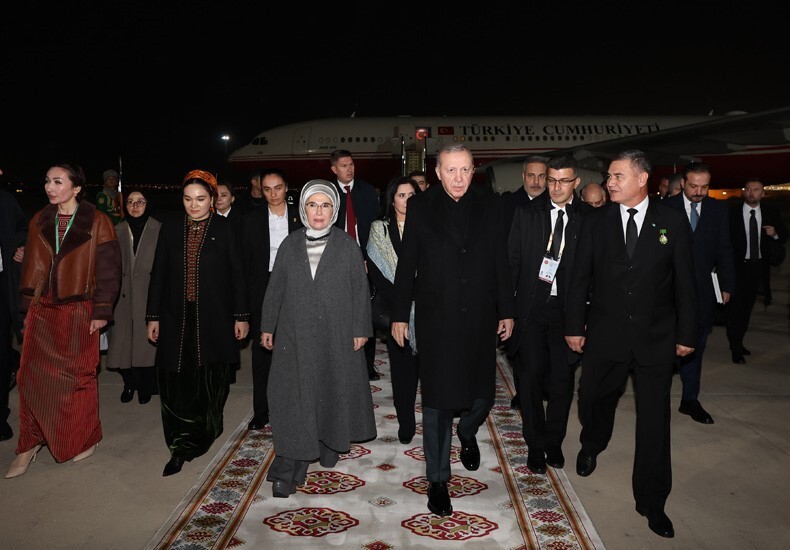 CUMHURBAŞKANI RECEP TAYYİP ERDOĞAN, 'ULUSLARARASI BARIŞ VE GÜVEN FORUMU'NA KATILMAK ÜZERE...