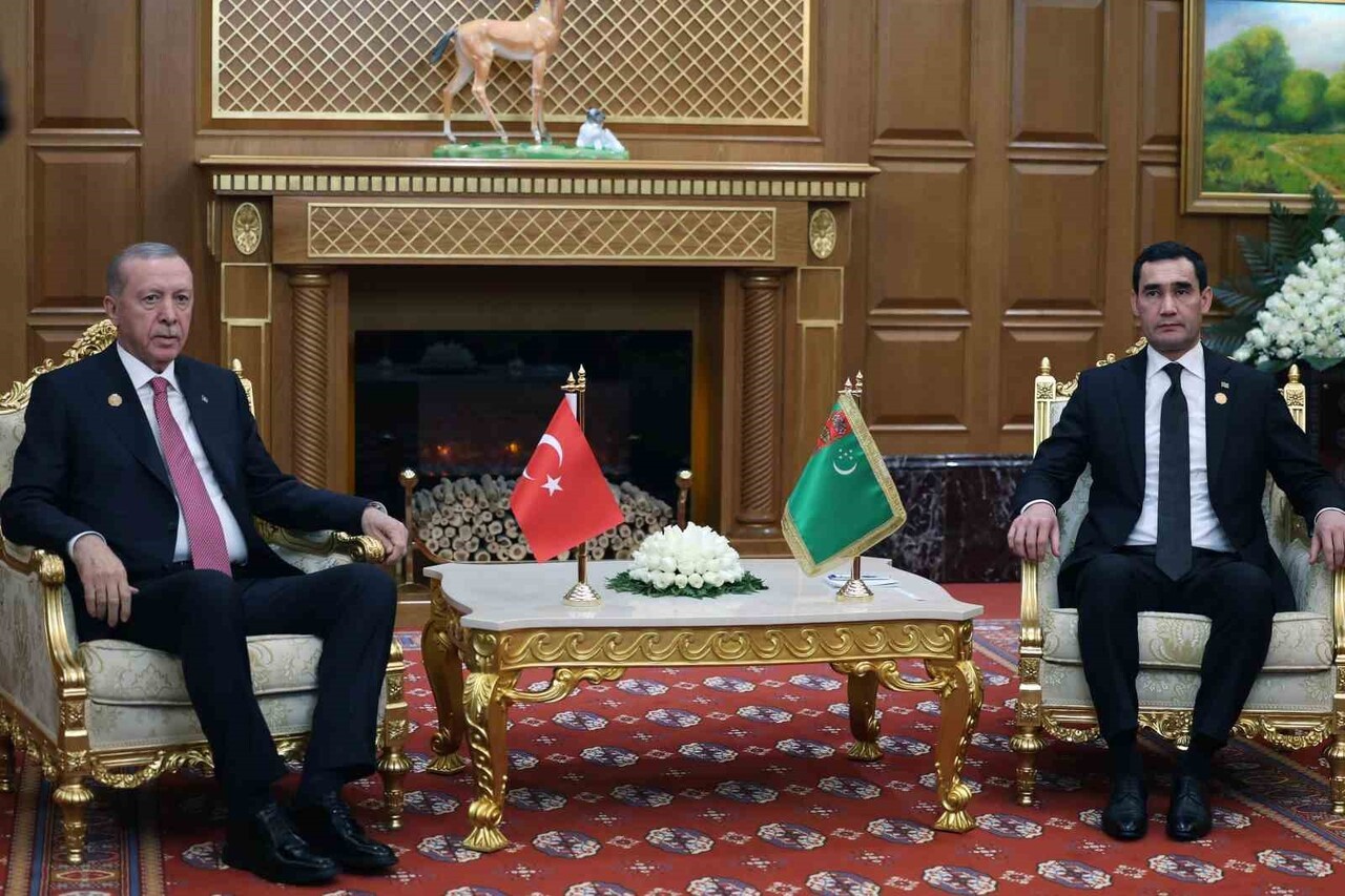 CUMHURBAŞKANI RECEP TAYYİP ERDOĞAN, AŞKABAT’TA TÜRKMENİSTAN DEVLET BAŞKANI SERDAR BERDİMUHAMEDOV...